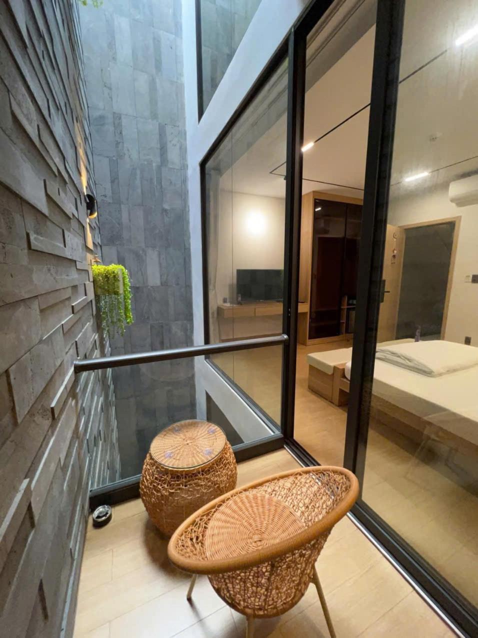 C&M Hotel Phan Rang Exterior photo