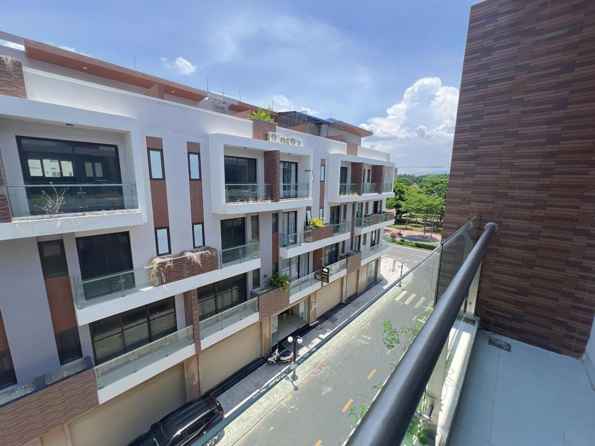 C&M Hotel Phan Rang Exterior photo